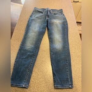 Lucky Brand Women’s Straight Blue Jeans